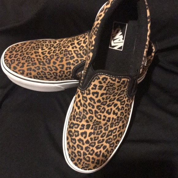 Vans Shoes - Cheetah Vans sz.5 women’s 6.5 youth